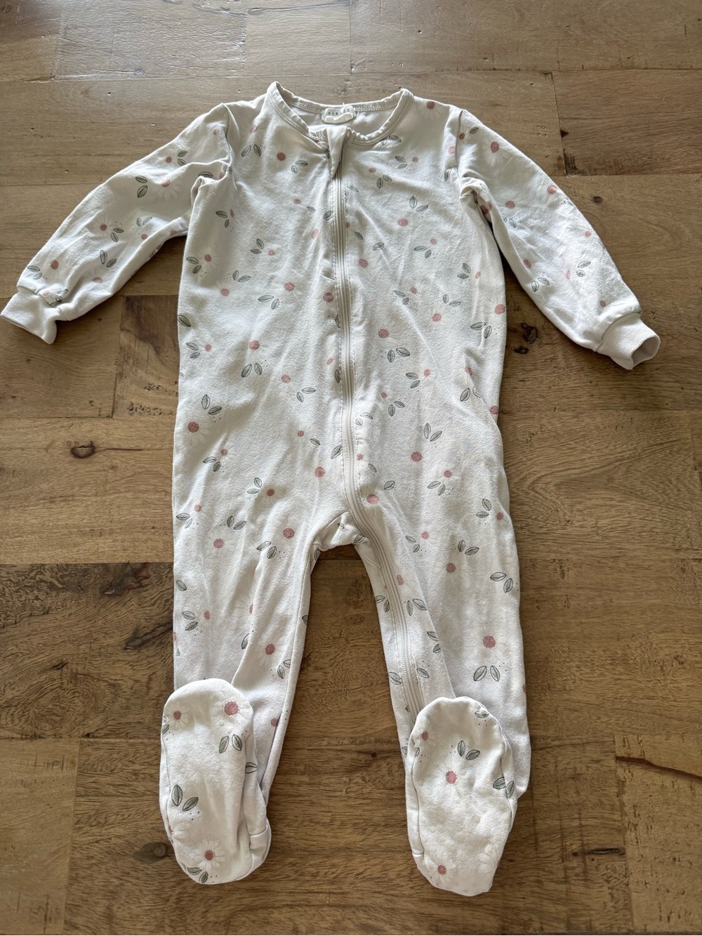 Petit Lem Daisy graphic floral footies pyjama size 12. M